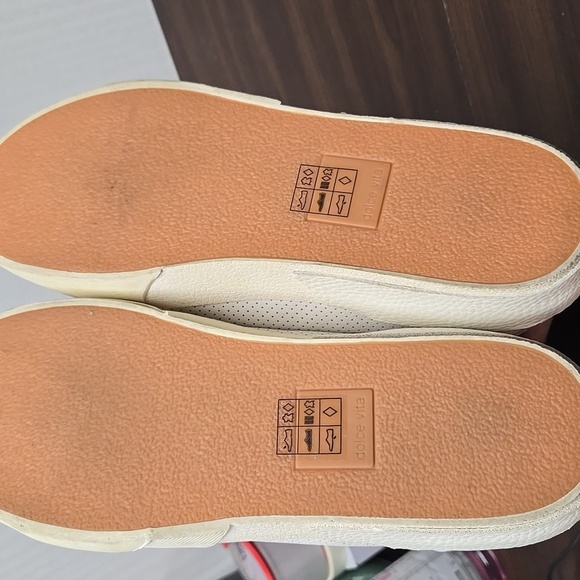 Dolce Vita Size 8.5 White Leather Lace Up Sneakers - Picture 6 of 10